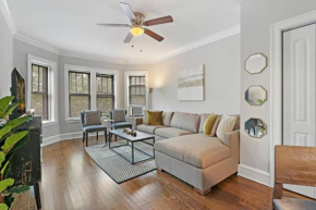 Quiet Spacious 2BR Apt walk to Train, near Shops